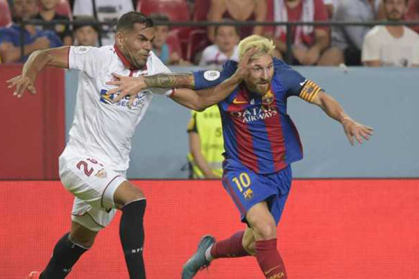 Bek Sevilla Gabriel Mercado Tak Akan Tekel Lionel Messi Ini Alasannya